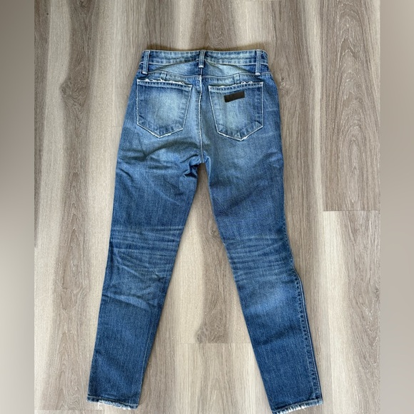 Rare Fred Segal Jeans-26
Slim fit
Beautiful like-new condition - Picture 2 of 8